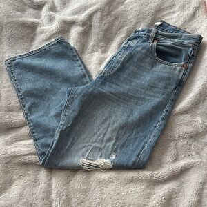 EUC Levi's Ribcage Straight Ankle Distressed Denim Jeans Size 30
